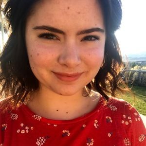 Meet your Posher, Catie